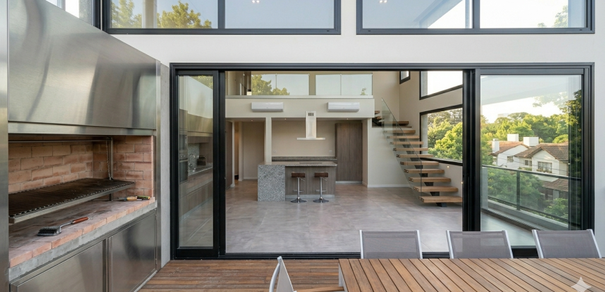 Dúplex Moderno con Balcón Terraza y Parrilla